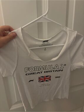 Formula 1 Great Britain White Logo Tee from PacSun size small